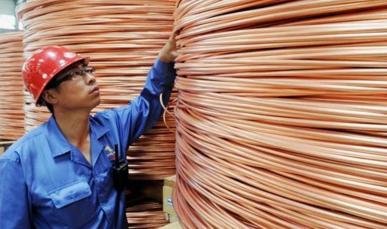 Китай уменьшил импорт меди и экспорт алюминия