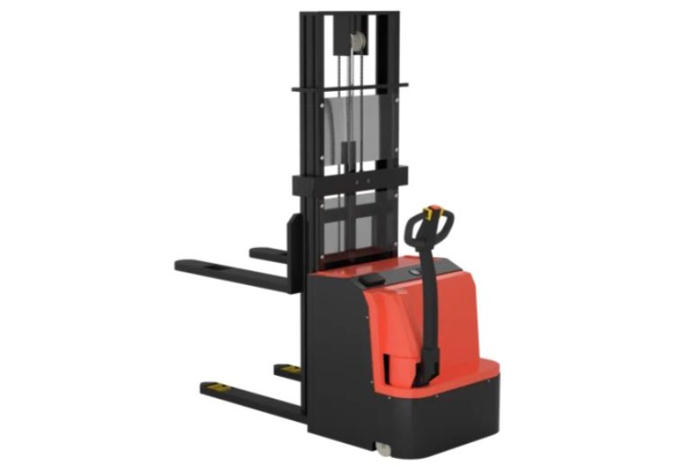 Безопасность на складе: какие функции современных электрических самоходных штабелеров снижают риск травм